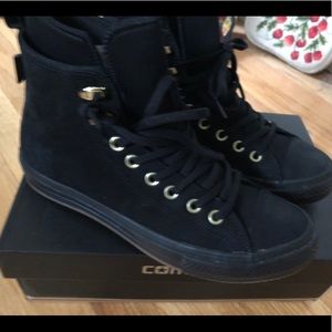 Converse High Tops. Black sued! Never worn.